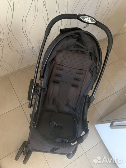 Прогулочная коляска combi