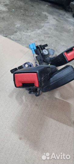 Фиксатор ремня безопасности MB