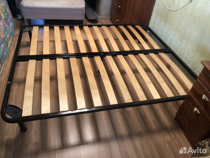Кровать двухспальная