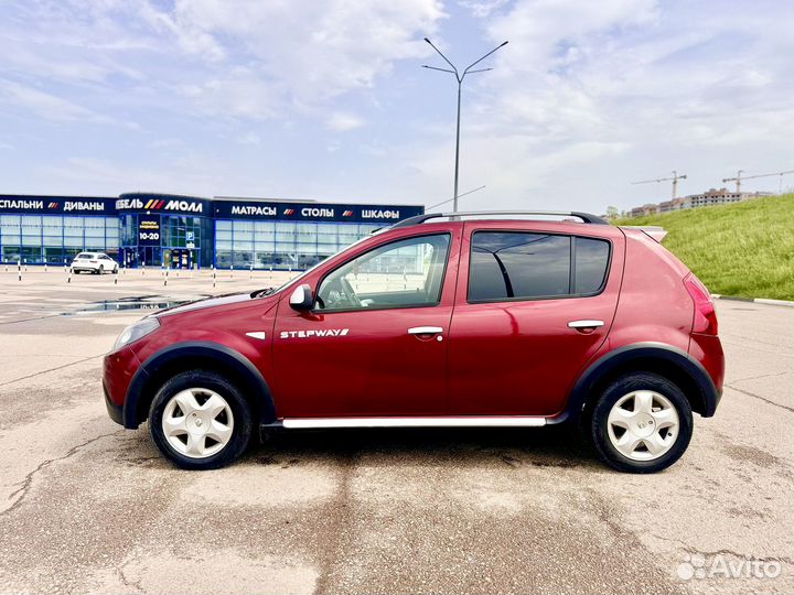 Renault Sandero Stepway 1.6 AT, 2012, 196 000 км