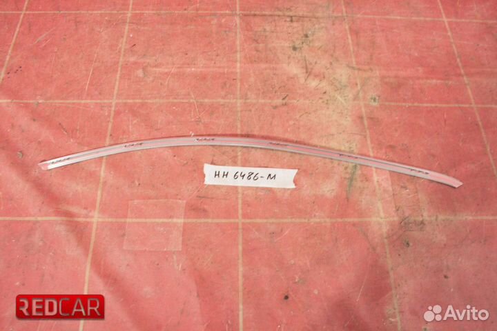 Молдинг стекла глухого заднего правого Mercedes X2