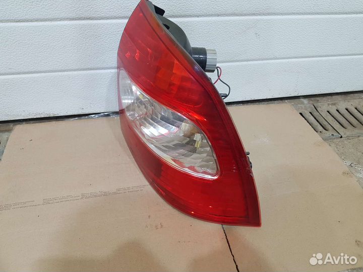 Фонарь задний правый LADA приора