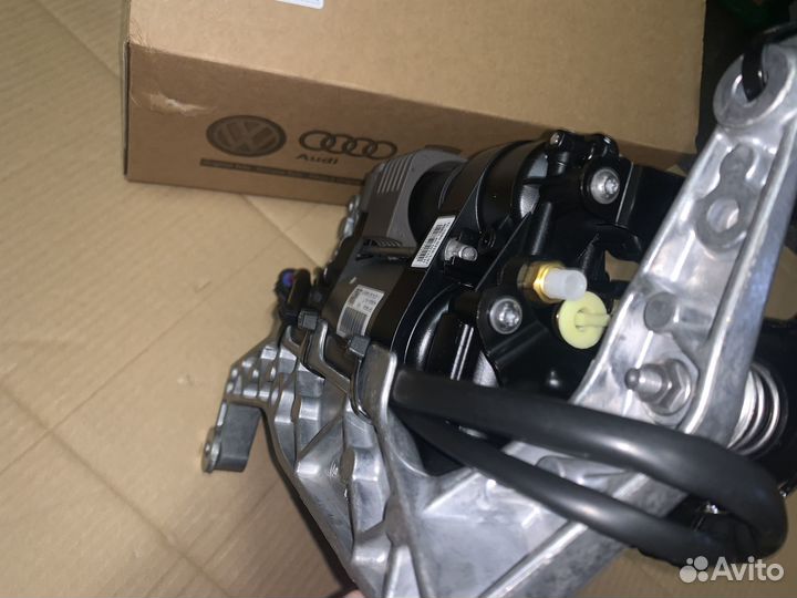 Компрессор пневмоподвески VW Touareg NF Cayenne 2