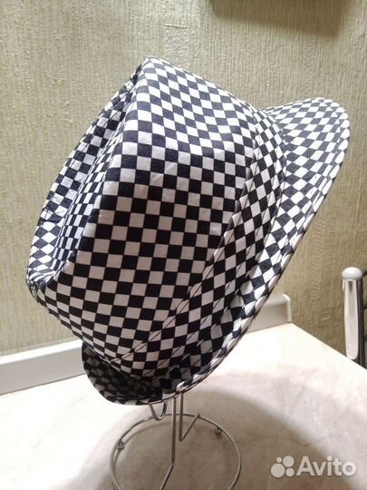 Женские головные уборы, шарф с варежками