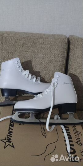 Коньки фигурные