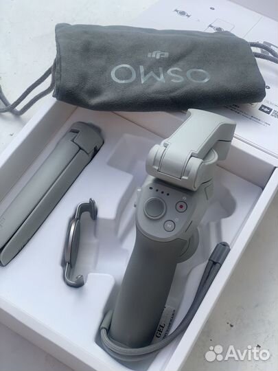DJI osmo mobile 4 в отличном состоянии