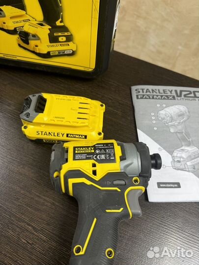 Шуруповерт импакт Stanley fatmax 20V