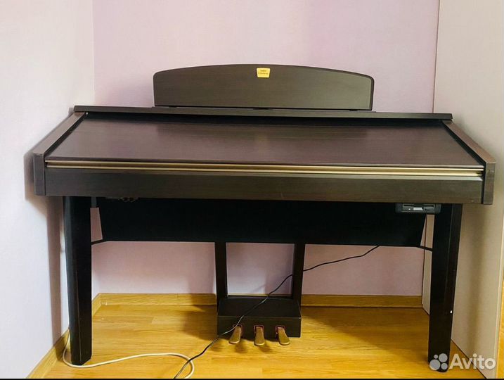 Цифровое пианино Yamaha Clavinova CVP-207