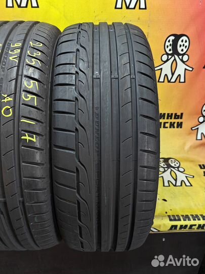 Dunlop SP Sport Maxx RT 235/55 R17 99V