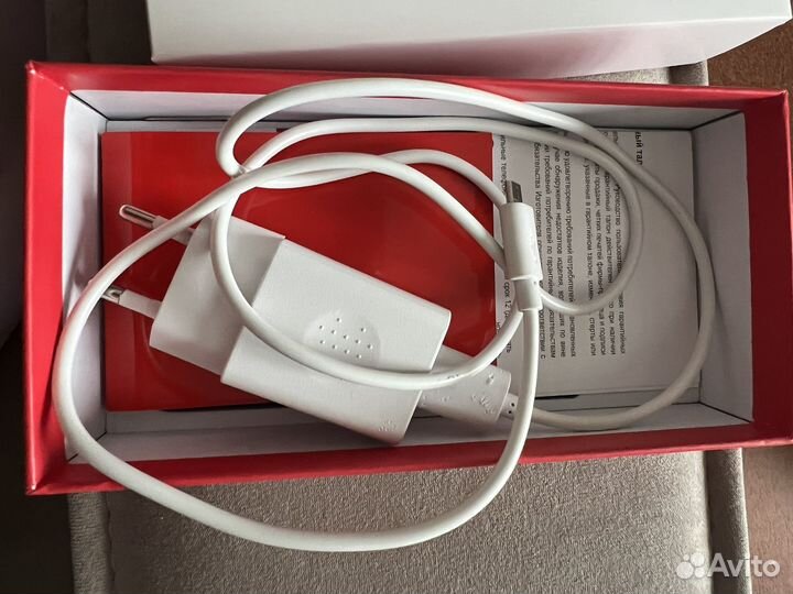 BQ 5730L Magic C, 2/16 ГБ