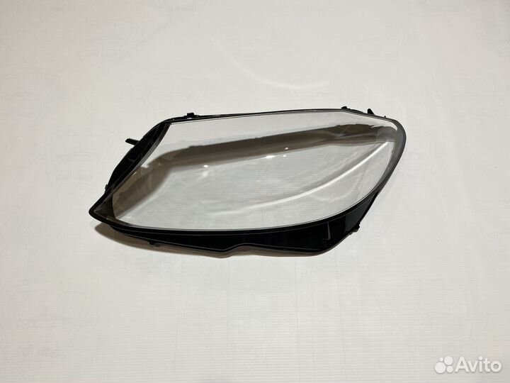 Левое стекло фары Mercedes W205 рестайлинг