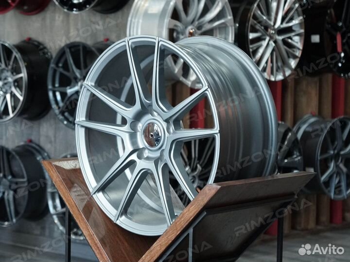 Литые диски Advan R17 на Mazda. Арт920