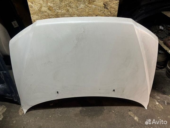 Капот Mitsubishi Chariot N94W 4G64 1999