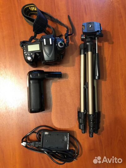 Nikon D90 body (комплект)