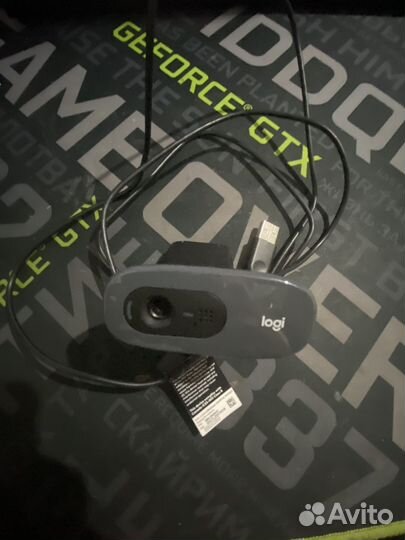 Веб камера Logitech c270