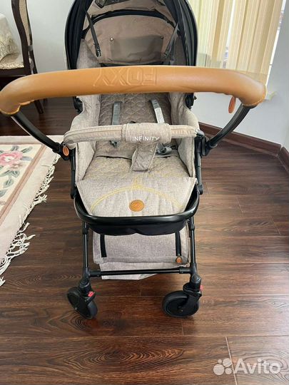 Коляска новая