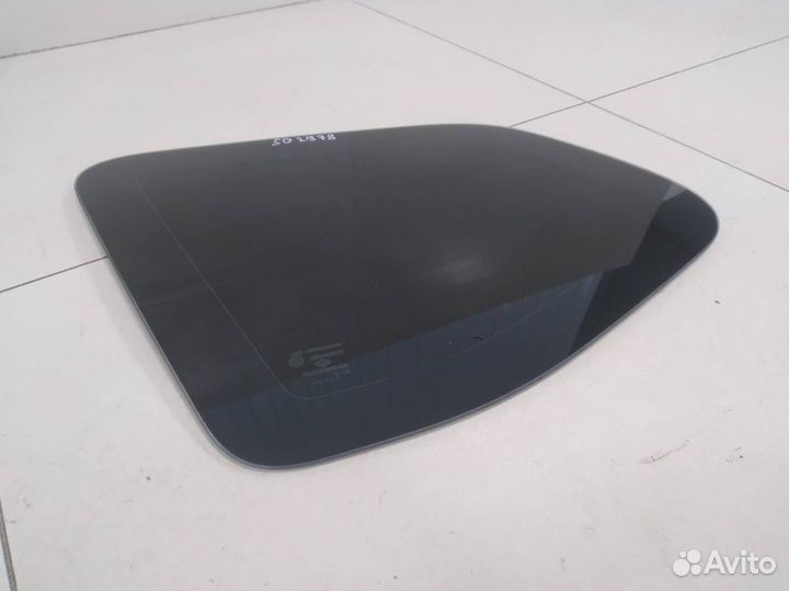 Стекло кузовное глухое левое Renault Duster 2012