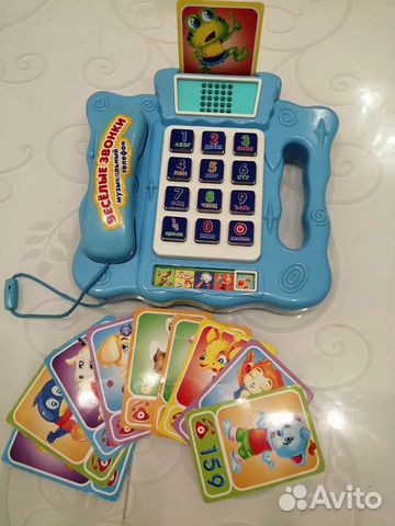 Развивающий и обучающий.музыкальный телефон