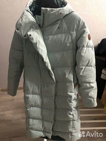 Пуховик женский