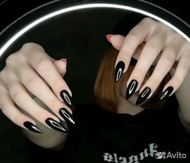 Мастер маникюра и педикюра