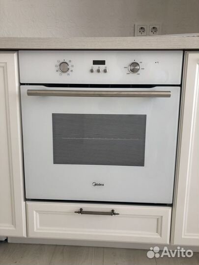 Духовой шкаф midea M047001GW