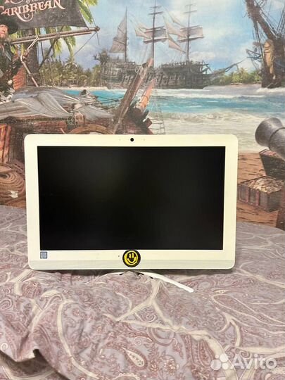 Моноблок HP All-in-One PC TPC-Q030-22