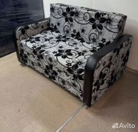 Диван чебурашка