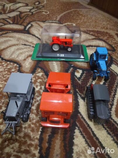 Модель трактора
