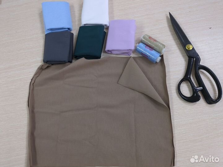 Лоскуты ткани и материала