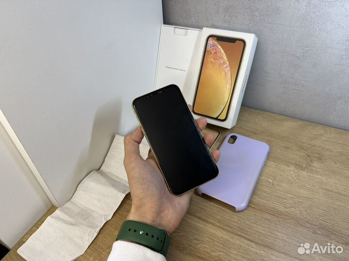 iPhone Xr, 64 ГБ