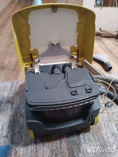 Моющий пылесос zelmer