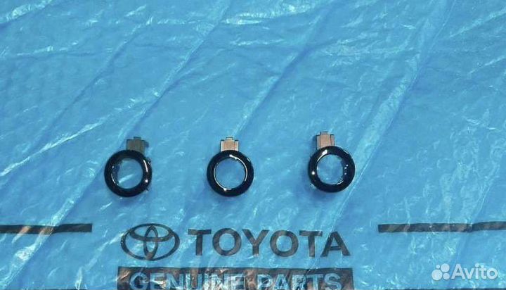 Кольцо парктроника Ленд Крузер 200 черное