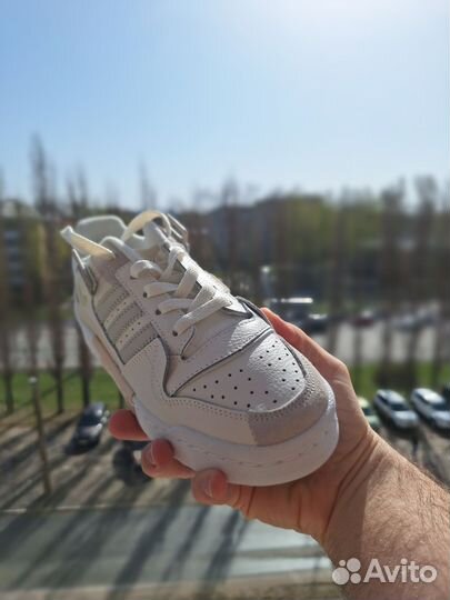 Кроссовки женские Adidas