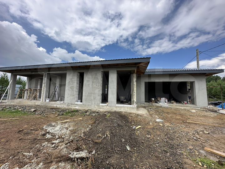 Дом 175 м² на участке 6 сот.