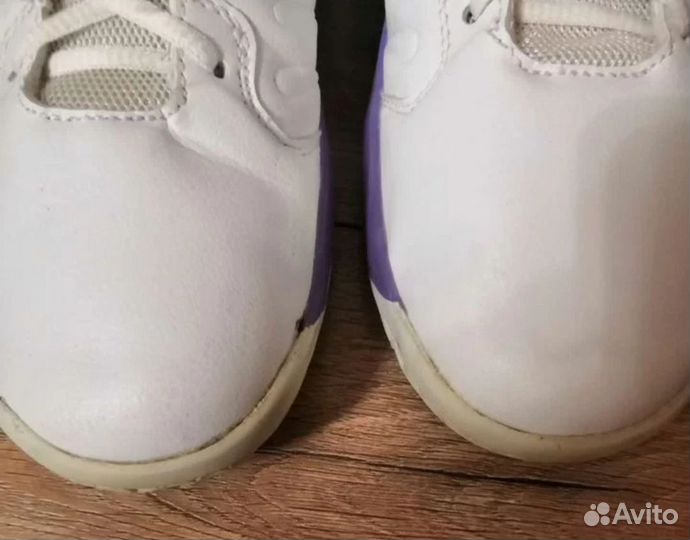 Продам кроссовки весна/осень 42размер