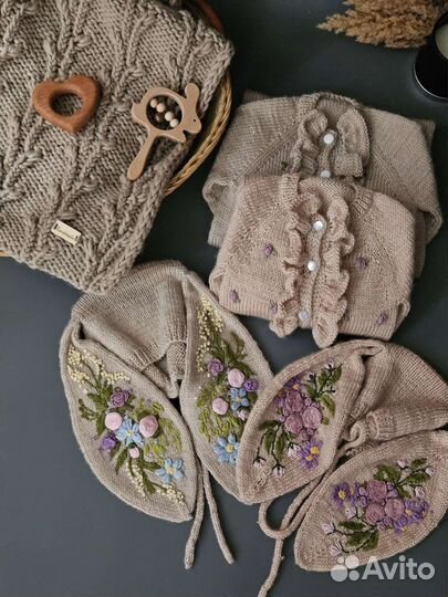 Вязаный комплект