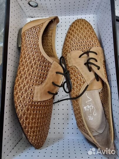 Продается женская обувь