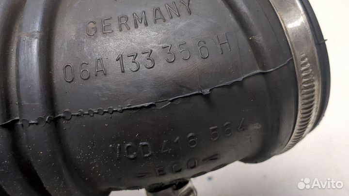 Патрубок воздушного фильтра Audi TT (8N), 2003