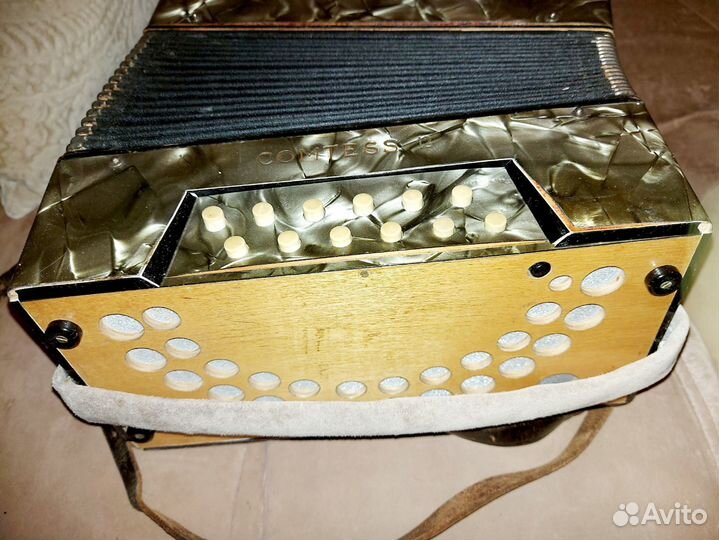 Музыкальные инструменты Гармонь