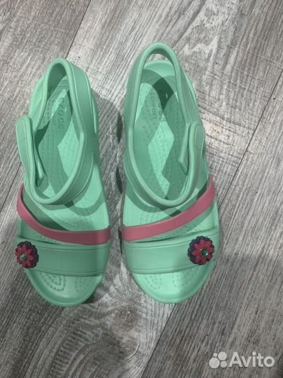 Crocs босоножки детские