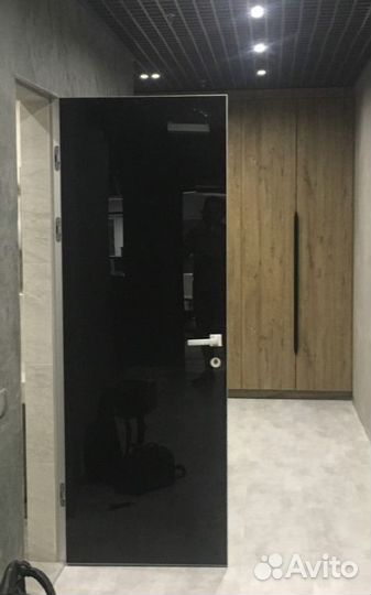 Межкомнатные двери скрытого монтажа эмаль