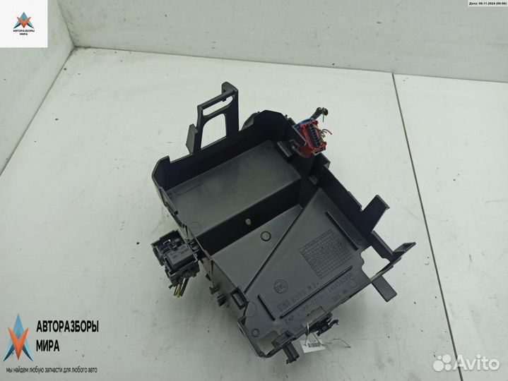 Короб предохранителей Citroen Jumpy 2 2010