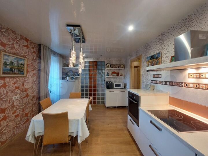 4-к. квартира, 99,6 м², 2/5 эт.