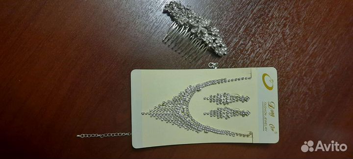 Свадебное украшение для невесты