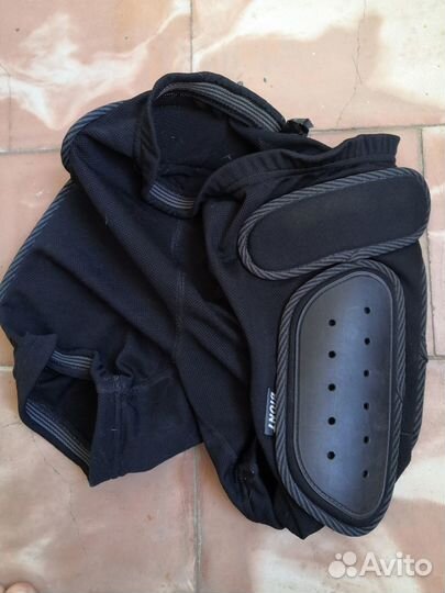 Защитные шорты biont