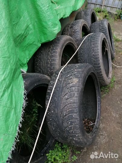 Nokian Tyres Hakkapeliitta 4 275/40 R20