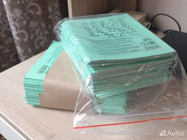 Тетрадь в линейку 12 листов