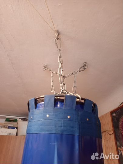 Боксерский мешок бу. 80 кг. Дл. 110см диам. 40см