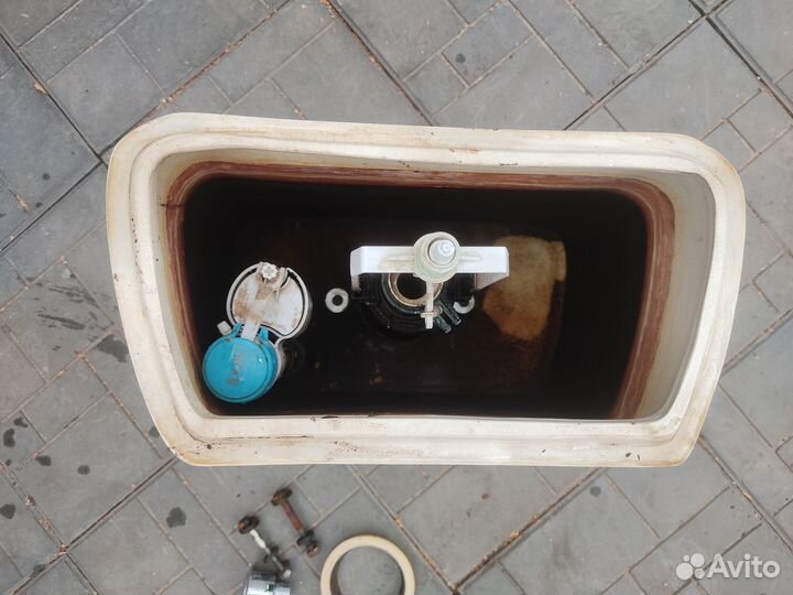 Бачок для унитаза