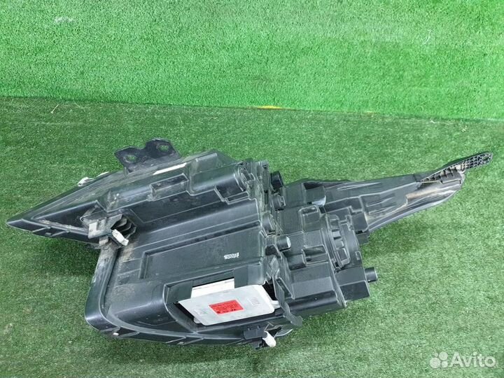 Фара правая Kia Seltos